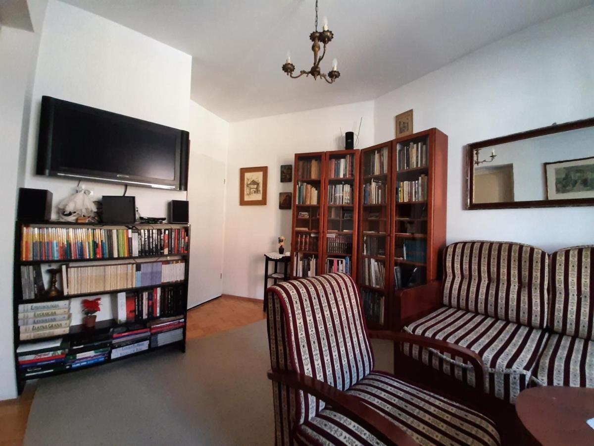 History Apartment