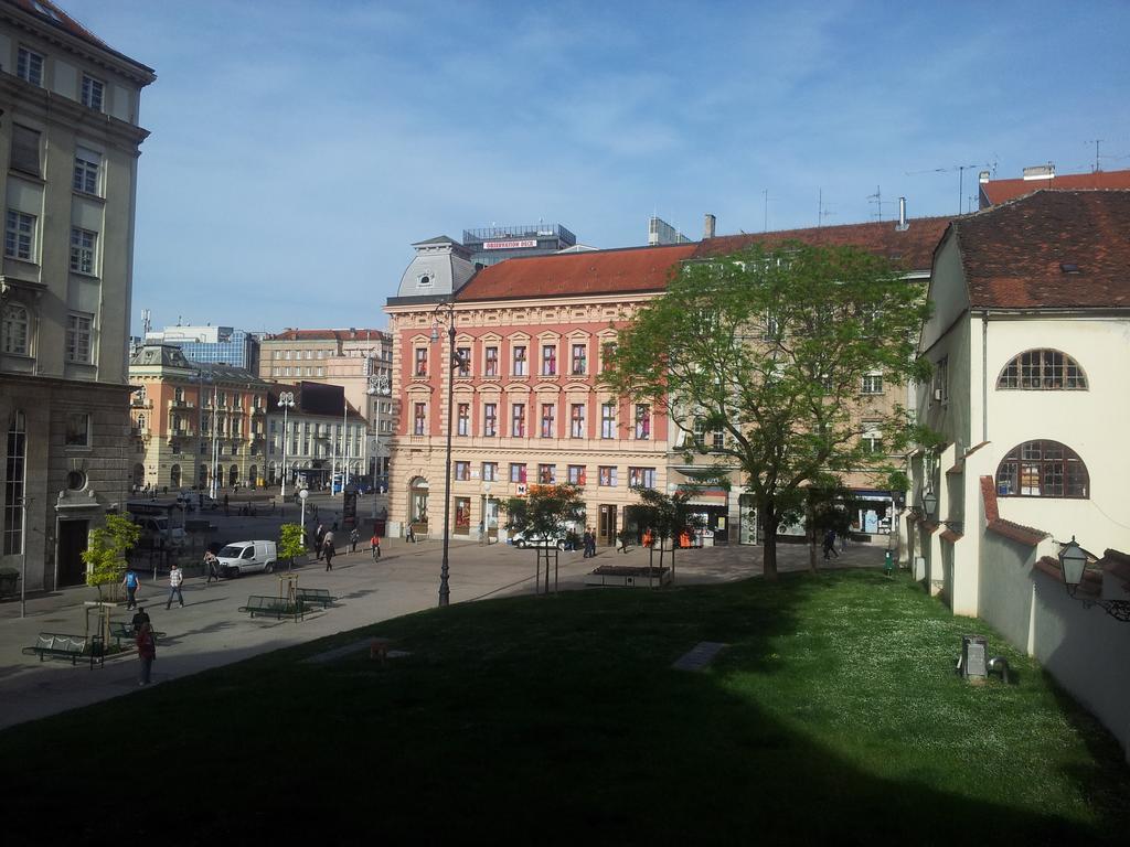History Apartment *
