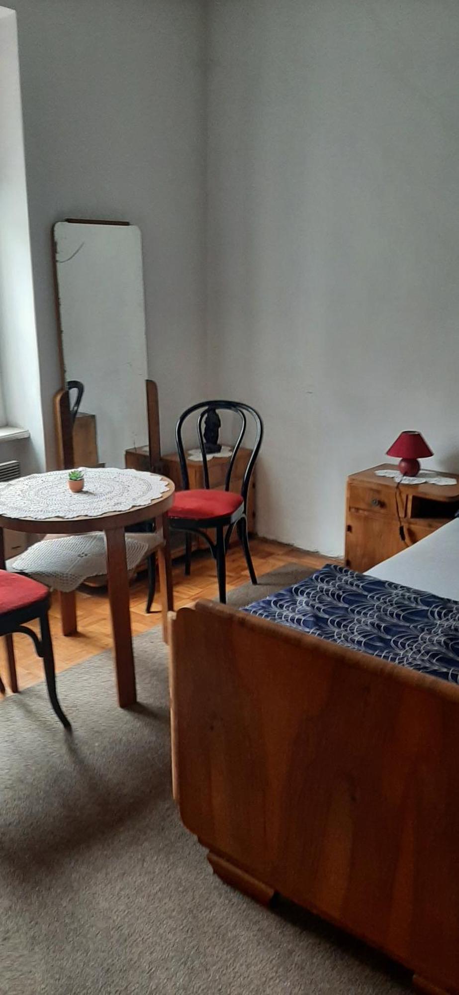 History Apartment *