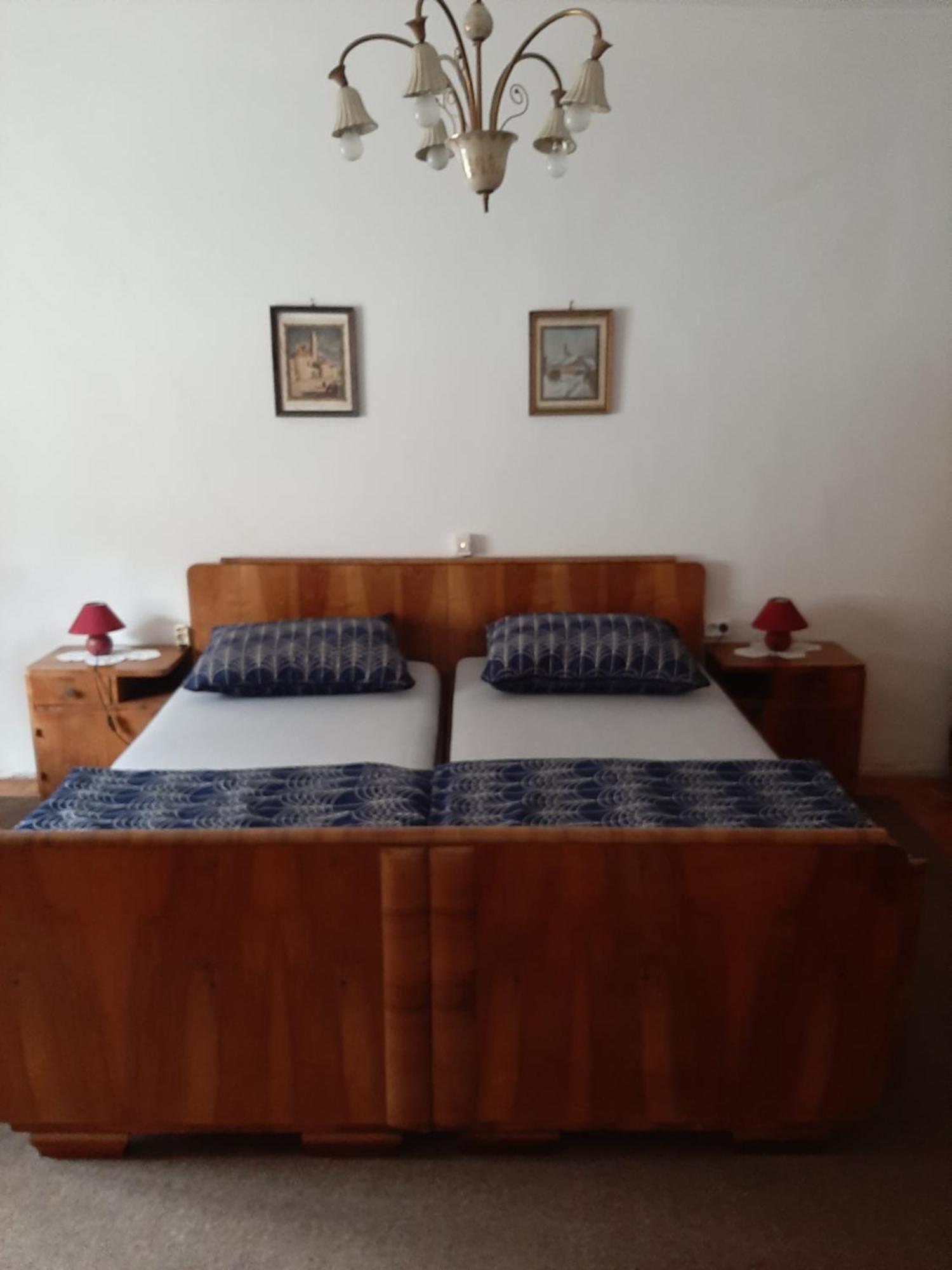 History Apartment *